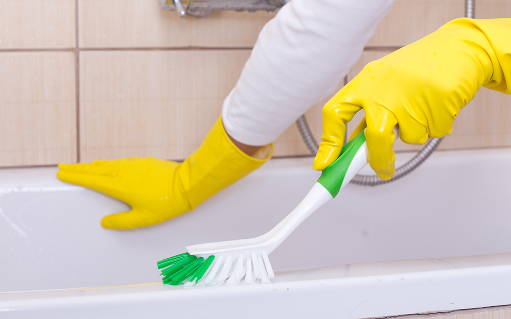 How to clean your reglazed tub